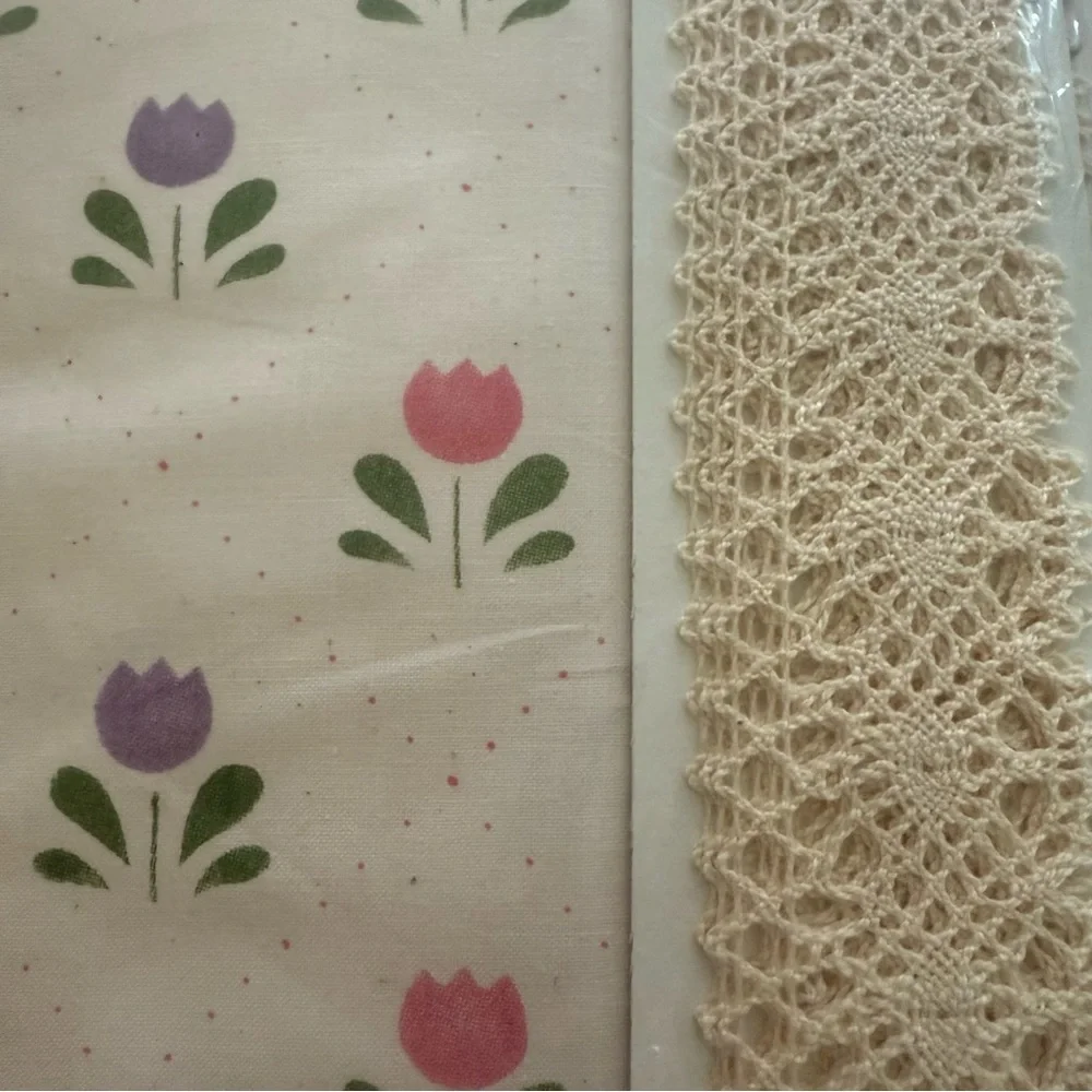 Floral Needlecraft Pillow Kit